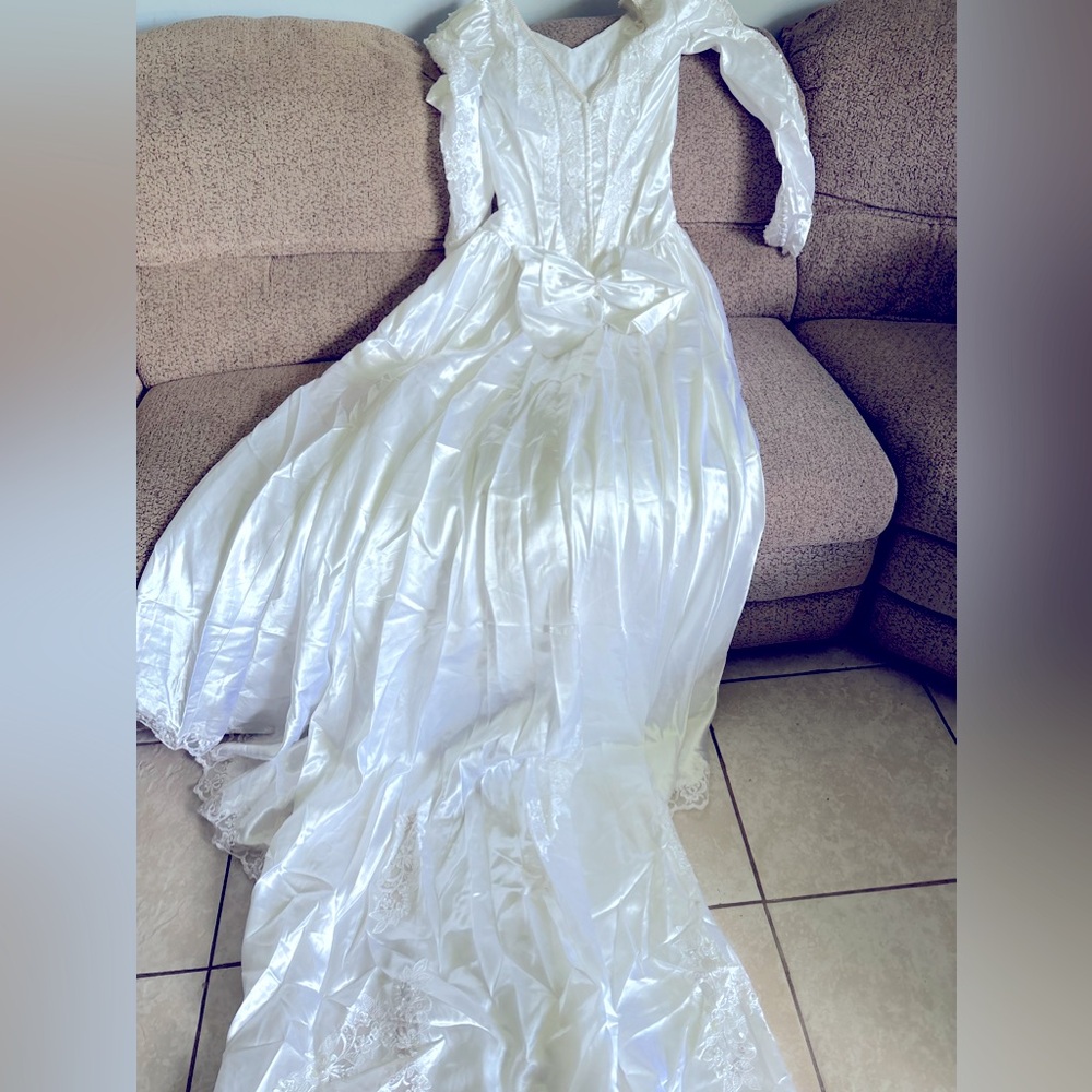 Wedding  dress
